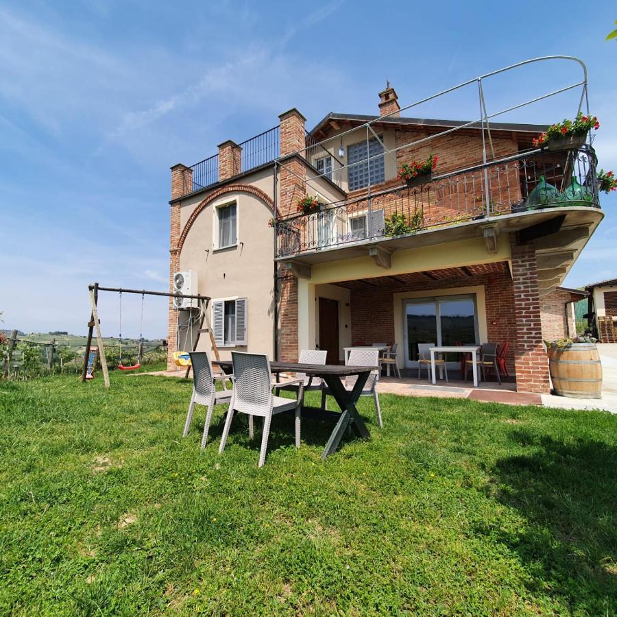 Agriturismo Cascina Sciulun Pensionat Monforte dʼAlba Exteriör bild